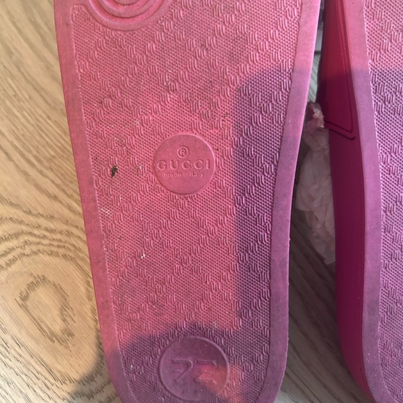 GUCCI Pursuit Rubber Slides Pink - Picture 8 of 10